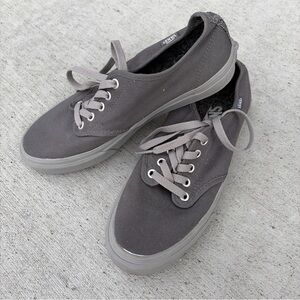 Vans Women’s 8.5 Gray Canvas Low-Top Canvas Sneakers